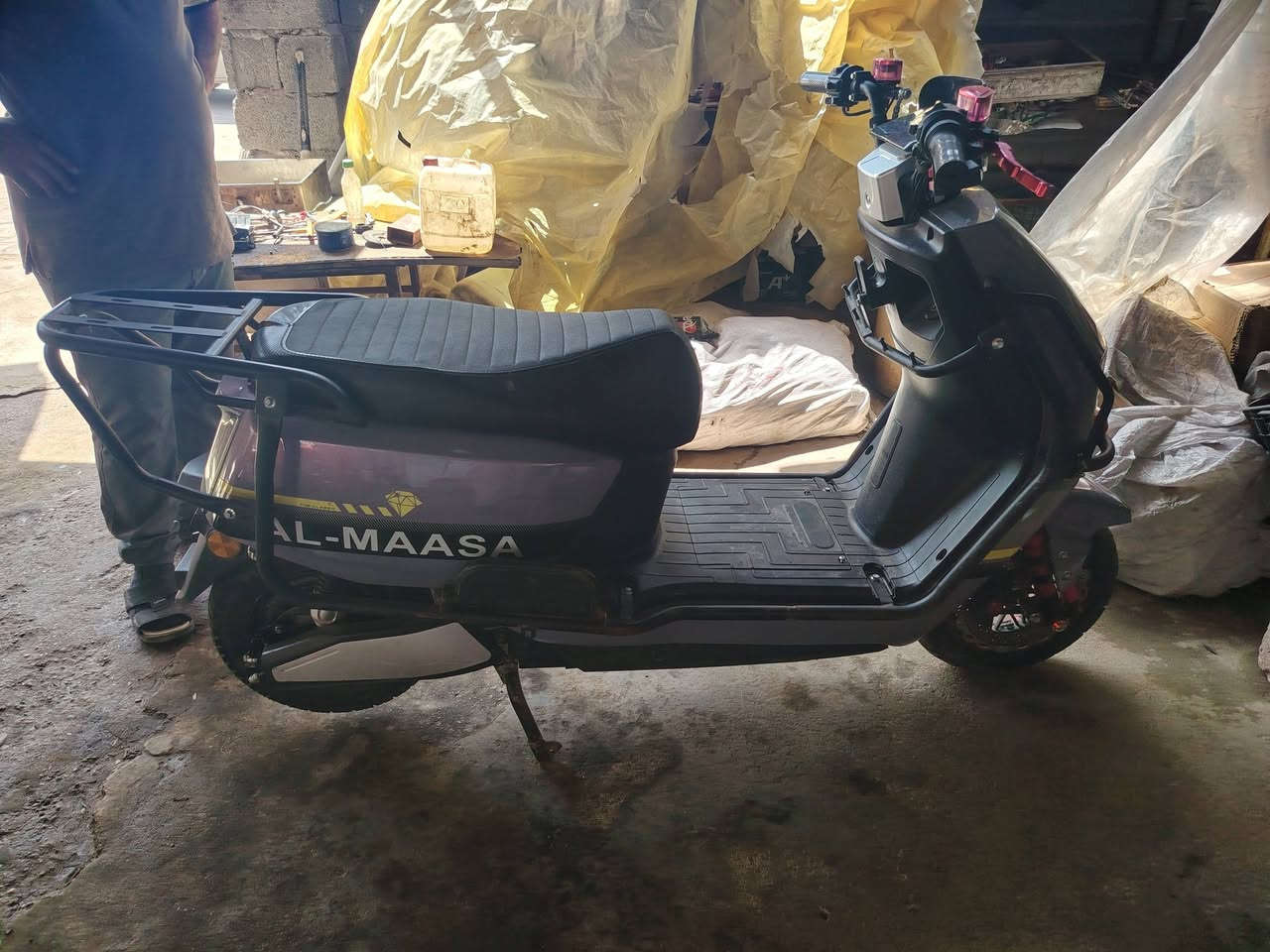 السلام عليكم شباب دراجه شحن نضافه فول كهرباييات خير من الله مبدللهاا عقل كبل ويومين ابو ال150 الف  سعرهاا 550 وبيهاا مجال *********** واتساب فقط
