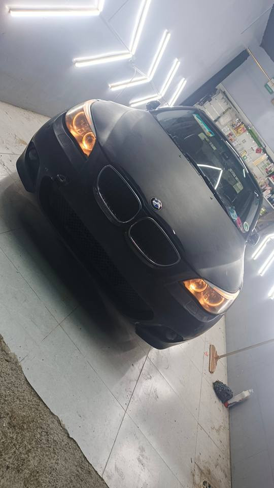 BMW e60
ساخ ساخ 
چاو برۆ e60  2006
مەکینەی 525i N52 مەرغوب نۆزڵ کورت
گێڕ مەکینە ئەکسل کارەبای بەشەرت 
فولە تەنها سڵایتو گێر تۆماتیک نیە 
دەعمو لێدراوی نیە 
حیزامی ئەوروپایە 
کۆدی بۆ کراوە 
مەنەفێستی لەگەڵە 
تازە پێشم داگرتوە 
چوار تایەی لۆکم بۆ بەستوە 
مشتەری تەلەفون بکە لە خزمەتام 
سعری 60 گەڵاو معامەلە 
***********
ڤیبەری لەسەرە السليمانية, العراق
