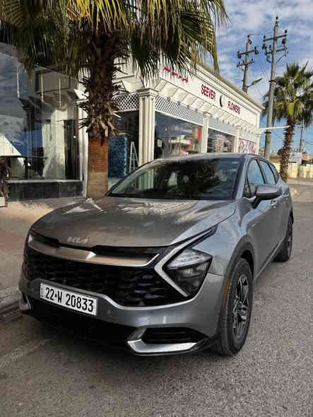 السلام عليكم 
للبيع كيا سبورتج 2023 (LX) وارد امريكي مرقم كامل
عداد المسافة: 59K ميل
محرك 2500 gdi
السياره بيها قطعتين صبغ وجاملغ مبدل بلادي وتعديل بارد قليل والايرباك راجع سستم بلادي
مواصفات LX معروفه 
-كيجات الكتروني 
-رادارات و حساسات خلفيه 
-اوتو هولد
‏-Auto start
-هاند بريك بصمة 
-انظمة قيادة نورمال-سبورت-سمارت
-تبريد قطعتين
-لايتات LED و زينون
-ابل كار بلاي
-مثبت سرعة 
-نزول منحدرات 
مكان السيارة بغداد 
للاستفسار ***********
