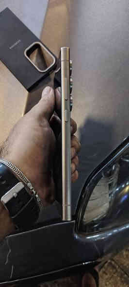 #ماكو_توصيل
السلام عليكم جهاز سامسونج اس 24 الترا
Samsung Galaxy S24 Ultra 
الجهاز ذاكرة 256
الرام 12+12
الكاميرا 200 Mp
البطارية 5000
المعالج Snapdragon 8 gen 3
الشاشة 120 هيرتز 
الجهاز كامل ملحقات كارتون و كيبل 
الجهاز مراوس بسامسونج فقط 
العنوان بغداد السيدية تقاطع درويش
السعر مليون وبي مجال بسيط 
للتواصل خاص او ع الرقم 
***********
