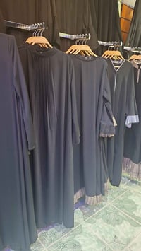 من رخصة مدير الكروب المحترم مطلوب موظفة للعمل في محل ازياء نسائي في سو...