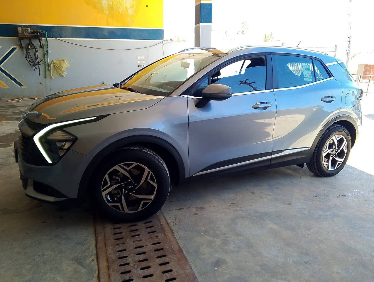 للبيع او المراوس كيا سبورتج موديل 2023 خليجي بدون رقم تترقم اي محافظه محرك 2000 دوش نص مواصفات المعروفه مكانه سماوه الخضر ***********
