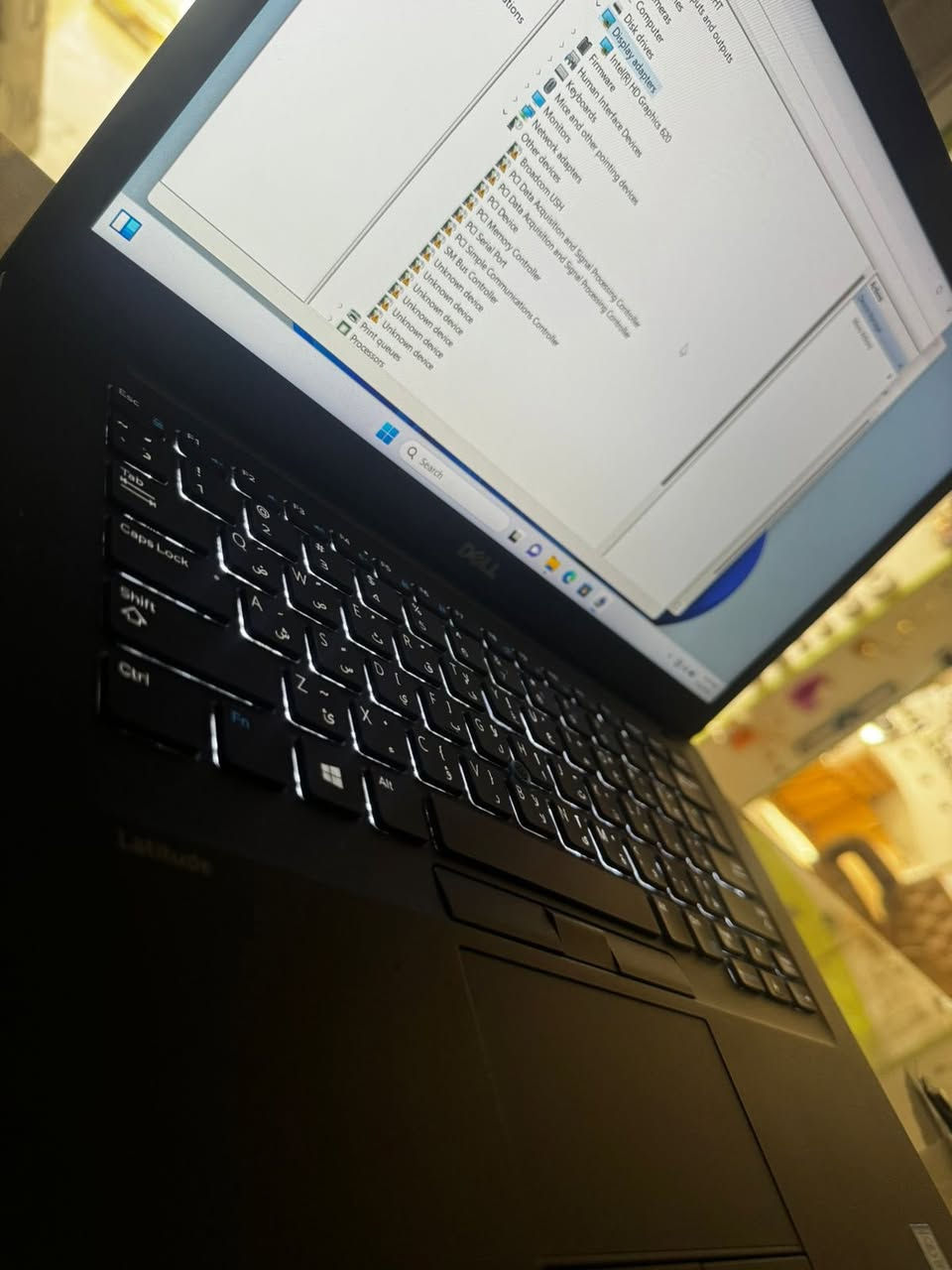 DELL 7480 14”
CORE 7
GEN 7
RAM 8 GB
HARD=256 SSD
FHD=1920*1080
السعر =٢١٠ الف 
***********
النجف 
شارع المدينه 
عامود ١٤"
