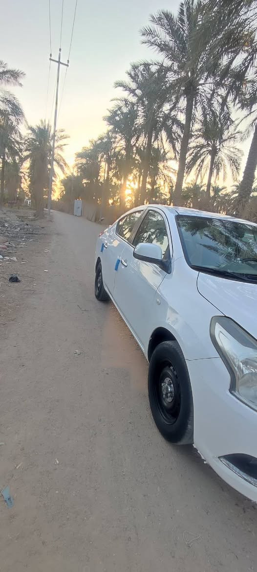 السلام عليكم نيسان صني هندي
مديل 2020

السياره بيهة قطعتين بارد بلچاملغ الخلفي والامامي حك اربع اصابع تجي وتشوف بعينك السياره احلا من الصور  اعتبارها مكفول

السياره منتهيه سنويتهة رقمها اربيل مكانهة البصره

باسم شركه ميران  وعندي وكاله باسمي مامتواجد ع الفيس فقط اتصال 
السعر 100 وبيهة مجال حك الجيه
ورجائآ  لحد يكسر بحلال العالم ***********
