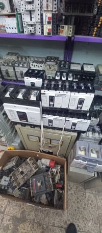 عقيل الكهربائي لتصليح المولدات والتاسيسات الكهربائيه 07901179683