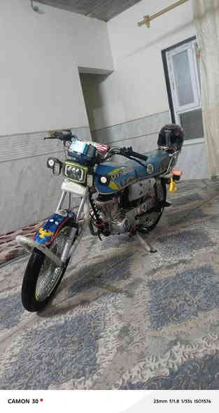 السلام عليكم  للبيع ماطور سولنك موديل 2023 محرك كبس ما مفتوح كهربايات كله شقاله  اوياله مصطره نشاط فول  منفيس موجود  مكاني ملا عبدلله  السعر 575 او هاذه رقمي ***********
