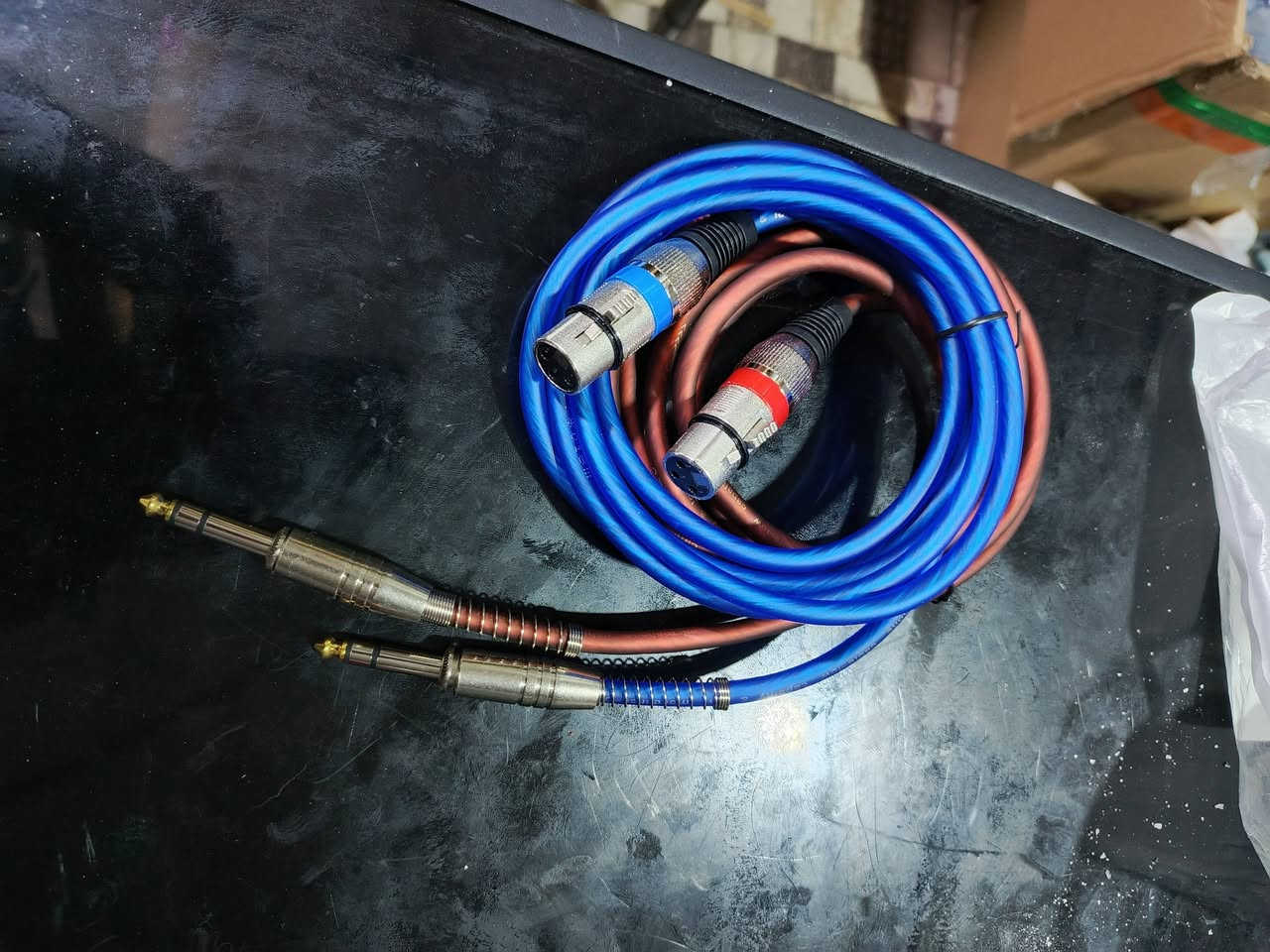 ستاند معه وايرات صوت قطعتين السعر40


**إذا كنت صاحب هذا الإعلان وتريد حذفه لأي سبب، رجاءا أرسل رسالة إلى الدعم الفني**