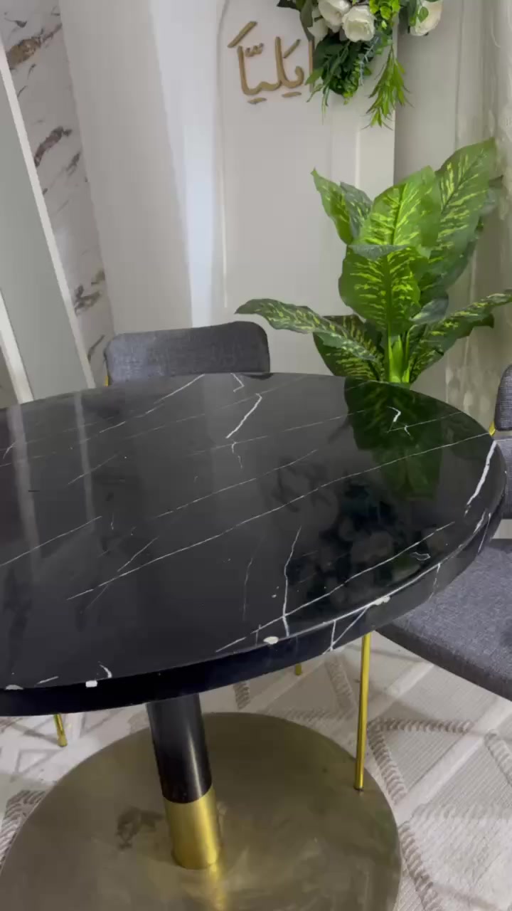 ميز طعام نظيف السعر ١٢٥


**إذا كنت صاحب هذا الإعلان وتريد حذفه لأي سبب، رجاءا أرسل رسالة إلى الدعم الفني**