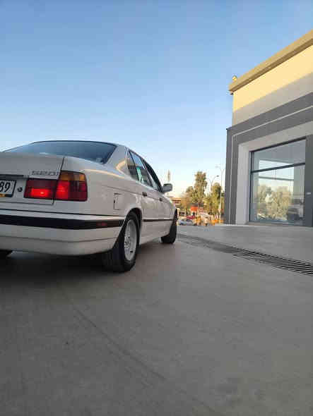 بيام البيع موديل 90 فول عادي 520
محرك فل كير محرك شرط طخم خلفي وامامي شرط
طخم تايه جديد بدون صبغ بس بابين وبدون ضرر
منضومه زنون السعر 54 وبيها مجال  جديده
***********.     ***********
