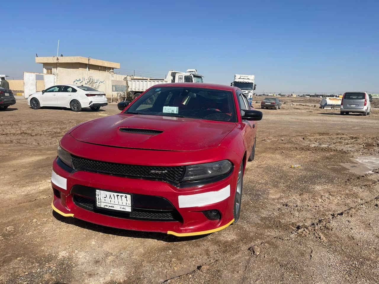 السلام عليكم جارجر للبيع موديل 2016 اصل بيها قطعة وحده تبديل بس البنيد
سياره حداديه تبريد وتخم تاير جديد سياره ما مشتغله على خط

مكاني ناصرية اي استفسار هذا رقمي ***********

السعر 180 وبيها مجال
