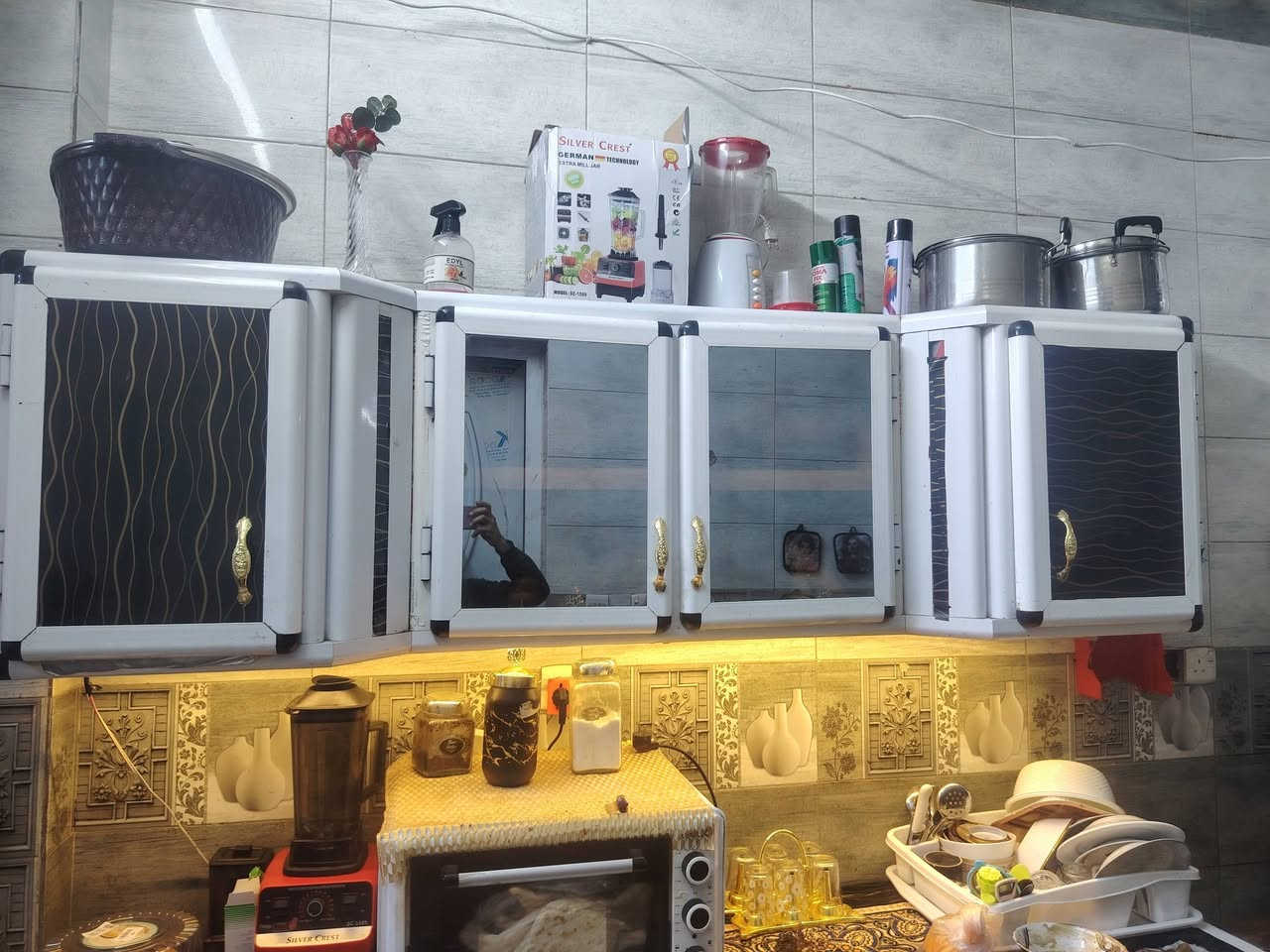 سلام عليكم كاونترات للبيع بكاني بغداد الجديده ***********
