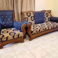للبيع تخم عشره مقاعد نضيف سعر 425 العنوان الدوره حي طعمه 07849399226