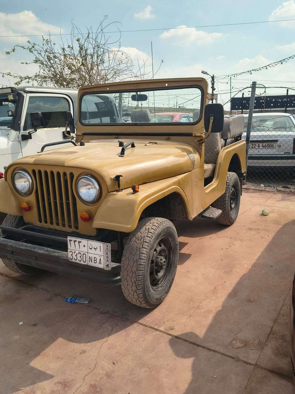 جێب کلاسیکی 
گێڕوو مەکینە و کارەبای بەشەرت 
نرخی 35 مەجال
***********
