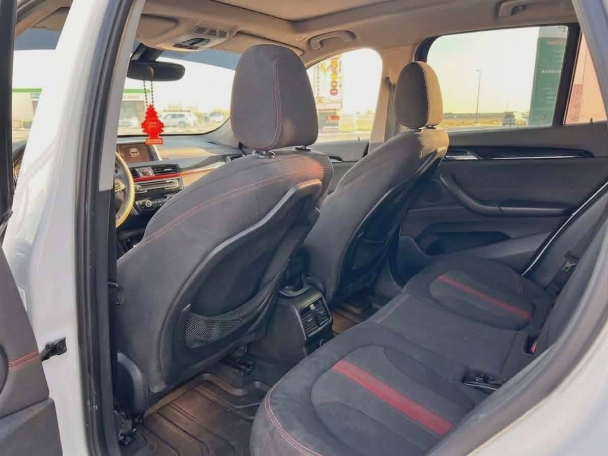 BMW X1 2017 للبيع
1500cc /LUXURY/مثبت سرعة 
حساسات أمامية وخلفية/ بانوراما 
اعلي فئة/140حصان 
جنوط 18
155الف كيلو ماشيه 
للتفاصيل اكتر ابعت علي الرقم ده 01113521805


**إذا كنت صاحب هذا الإعلان وتريد حذفه لأي سبب، رجاءا أرسل رسالة إلى الدعم الفني**
