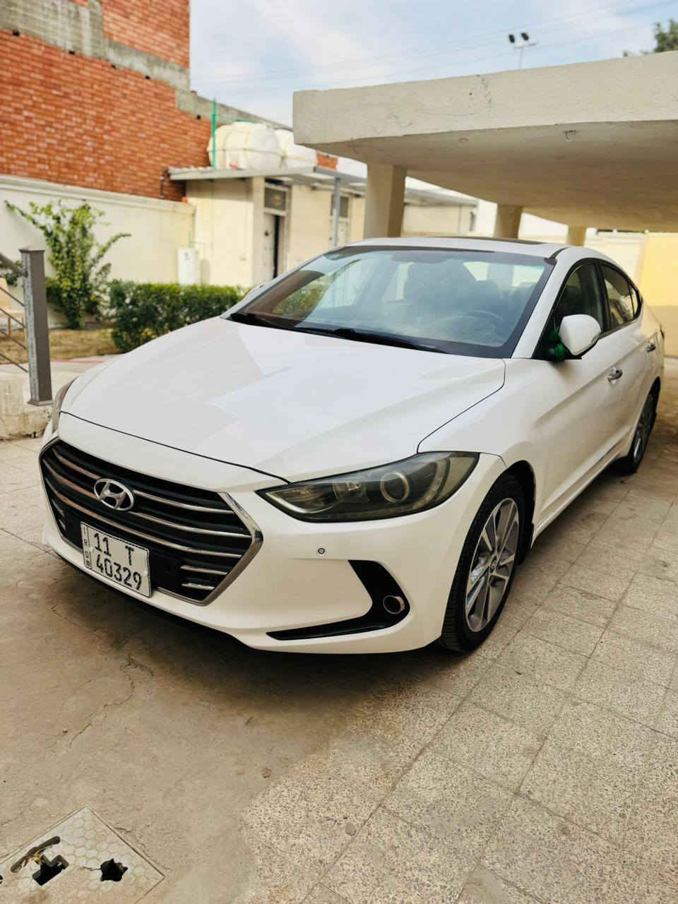 السلام عليكم النترا موديل ١٧ خليجي
مكينه ٢٠٠٠
ماشيه ١٣٥
فتحه بصمه 
فول واحد على واحد 
ربع جاملغ خلفي يم قبق البانزين ع كد شبر 
ونص الباب الخلفي جهت الصدر صبغ 
تخم تاير صدر جديد 
تبريد ثلج
٥ ويل كب 
رقم انكليزي جديد هزه جديده 
العنوان بغداد حي سومر شارع المدارس 
بااسمي تحويل ثاني يوم 
***********
