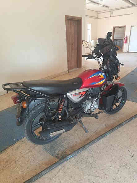 سلام عليكم للبيع بوكسر جاهزه من كلشي موديل ٢١ رقم بغداد دراجه خير من الله مكاني بلد سعر ١٦٠٠ وبيه مجال قليل ***********
