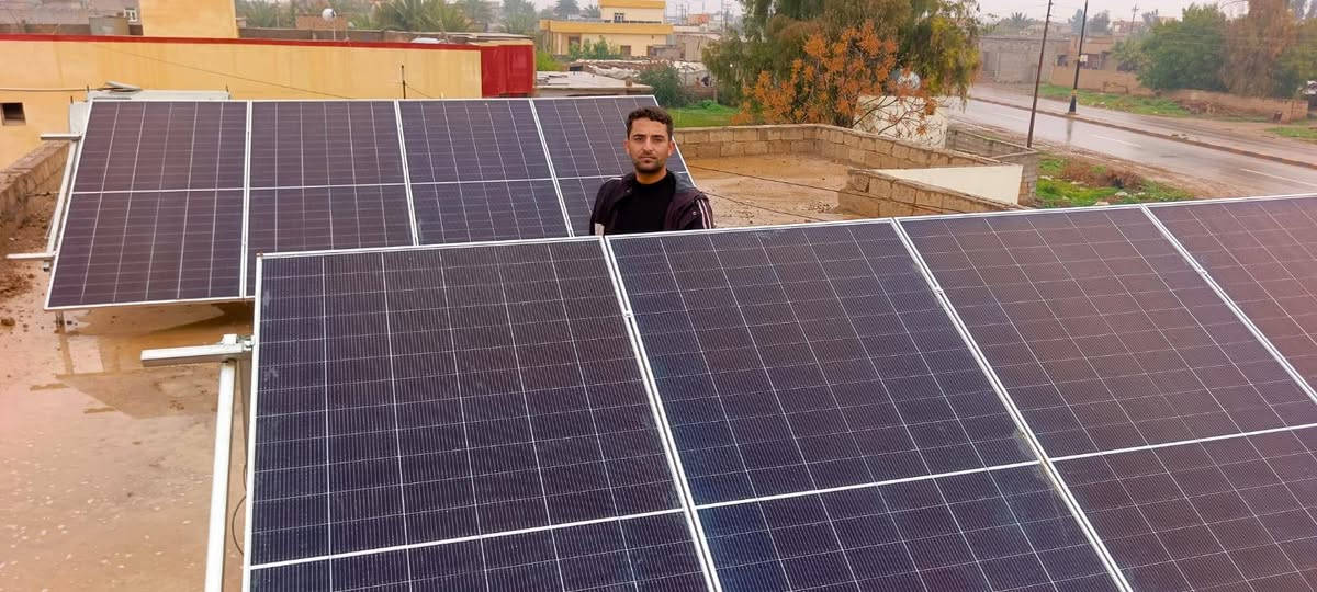 شركة الشروق للطاقة الشمسية النظيفة
👈👈👈👈في كل مكان وفي كل دار 👉👉👉👉

 👍🏻شعارنا الدقه والإتقان والاخلاص بالعمل 👉

تم بحمد الله وتوفيقه تنصيب منظومة  طاقه شمسيه 
في محافظة صلاح الدين قضاء الشرقاط الساحل الأيسر قرية اسديره الصحن 

للدكتور عيدان الصحن 
 /السبت /14/ 3 / 2026

 قدرة المنظومة 
👍  16 أمبير ليلي و 16 أمبير نهاري 🔅 💫💥

مكونات المنظومة
بطاريه 16 كيلوواط عدد 1 
انفيرتر 6 كيلوواط جناحين 
الواح عدد 8

عاشت ايديكم الكادر المميز
بقيادة الأستاذ ناظم الصحن 
و  الأستاذ عياد الجبوري 

مواد اصليه من ارقى الشركات العالمية 
ضمان حقيقي مع وصل مختوم باسم شركتنا 
صيانة  كادر متخصص في صيانة المظومات بشكل دوري وفي اي وقت  

شركة الشروق للطاقة الشمسية النظيفة مستعدون لشد وتنصيب الطاقة الشمسية خارج وداخل المحافظة وبسعر مناسب جدا 
متوفر منظومات طاقه شمسيه ونقد اقساط عن طريق ماستر كارد او كي كارد الرافدين حصراً 
موبايل 
 استاذ سعيد *********** 
استاذ ناظم *********** 
استاذ عياد ***********
