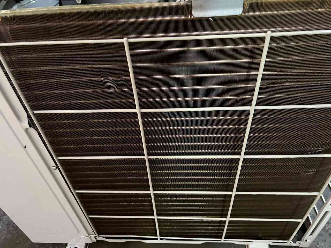 السلام عليكم
سبلت ميديا 2 طن 
غاز 22 نظيف جدا 
بلادي على وضع الشركه 
ملحقاته كامله مكمله بدون نقص 
بدون تصليح او تبديل 
بدون نقص جاهز للشد
مغسول وكامل جيب وشد 
السعر 375 الف 
يوجد خدمه توصيل 
0771.443.0446


**إذا كنت صاحب هذا الإعلان وتريد حذفه لأي سبب، رجاءا أرسل رسالة إلى الدعم الفني**