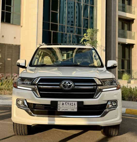 اجدد لاند كروز كراند تورينك ساز 2020 السياره اخت الزيرو ماشيه 27 الف
كفاله عامه بوضع الوكاله فول موصفات 
1. فتحه سقف 
2. بصمه ابواب و تشغيل عن بعد 
3. كأمره + حساسات 
4. كشنات كهرباء 
5. نظام فور ويل 
6. دبل ماوس
7. ثلاجه 
8. صندوق كهرباء 
9. شاشات خلفيه 
10. مري كهرباء 
11. فول تحكم استيران 
12. تبريد 3 قطع 
13. نظام ايكو 
14. نظام تزحلق 
15. رقم بغداد باسمي 
16. مكان بغداد السيديه 
17. السعر 578 ورقه وبيه مجال بسيط 
18. الاستفسار *********** فقط بيع
