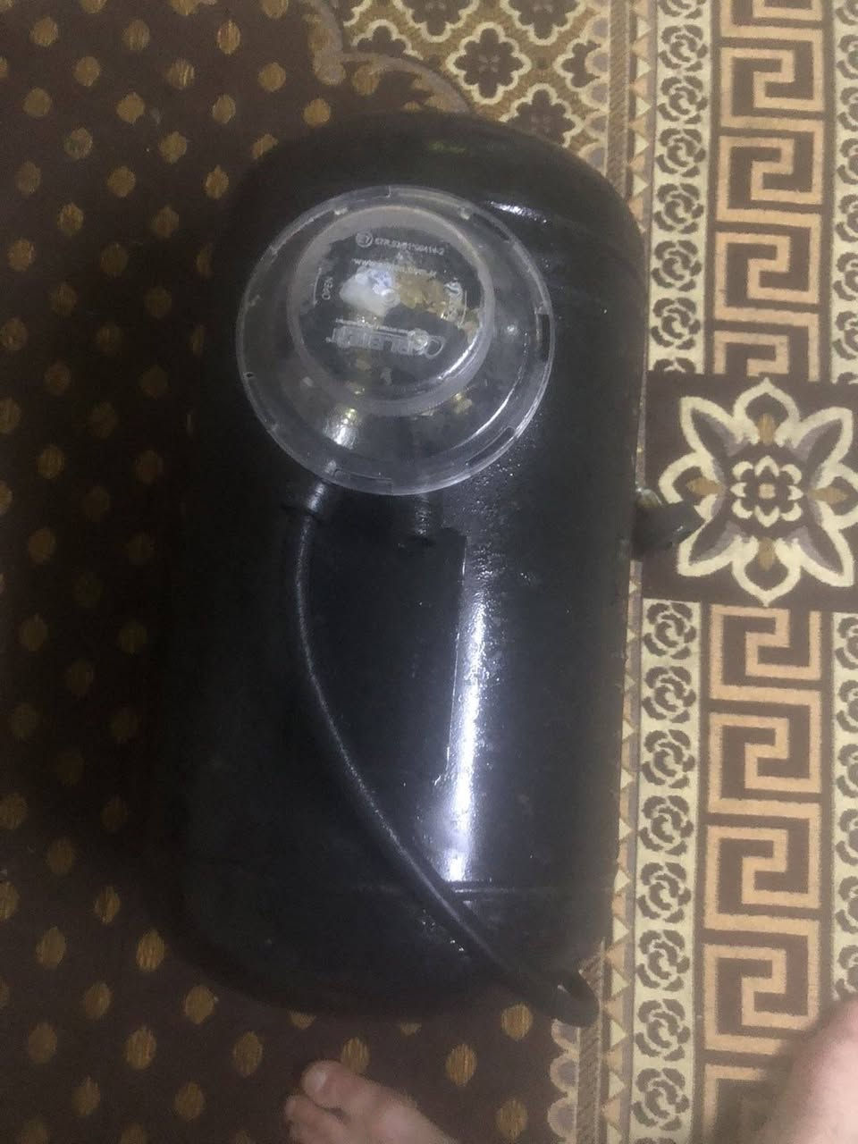 او خازە تورکیەمان هەیە بۆ فرۆشتن خازەکە زەمانی ٦مانگی ماوە  مەوادەکەی تانکیەکەش ٤٠لتریە زەمانی ١٠سالی ماوە تانکیەکەش ٢٠رۆژ ایشی کردوە دوای ٢٠٠هەزاری لیدەکەم شوین هەولیر هەموو اشیاو شتەکانی خۆشی لەگەلە
زماره  ي  ته له فون*********** أربيل, العراق
