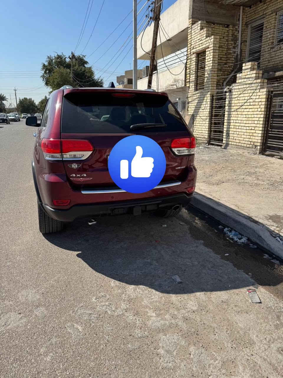 جيب كراند شيروكي لميتد  2016  فول مواصفات حته بانورامه ضرر موضح بلصوره بدون ايرباك ماشيه 72 الف mبيه صبغ بابين بدون ضربه شخوط فقط مكينه 6.سلندر  3.6 سلندر 205 بيها مجال للشراي تعال وبلخدمه تفاصيل اكثر ***********
