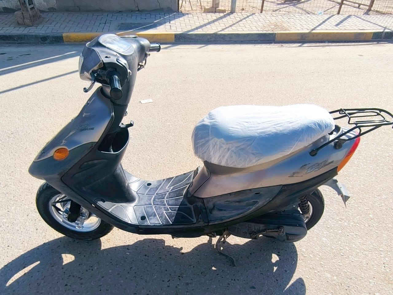 السلام عليكم بيجي للبيع شغاله سلف هندر كهربائيات كله شغاله مانقصه شي مو تجي ادكلي شنو نقصه ملاح شوفت عينك السعر ٣٥٠ رقمي***********
