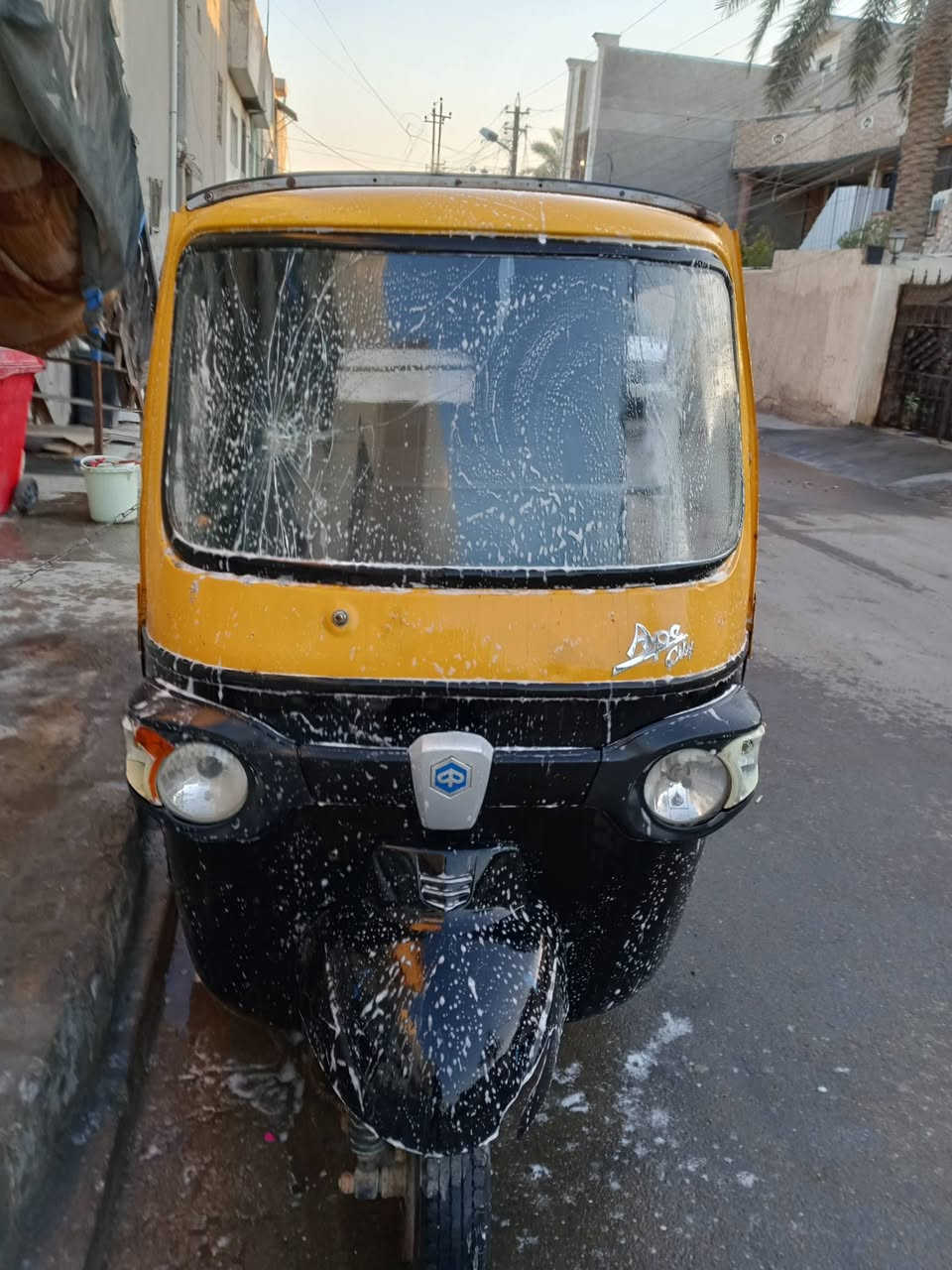 السلام عليكم تكتك بياجو موديل 18
تكتك كامله شغاله نكره سلف تفاصيل داخل الفيديو 
سعر 900 وبيها مجال بغداد الجديده النعيريه 
اوراق كامله 
اتصال ***********
واتس اب ***********
