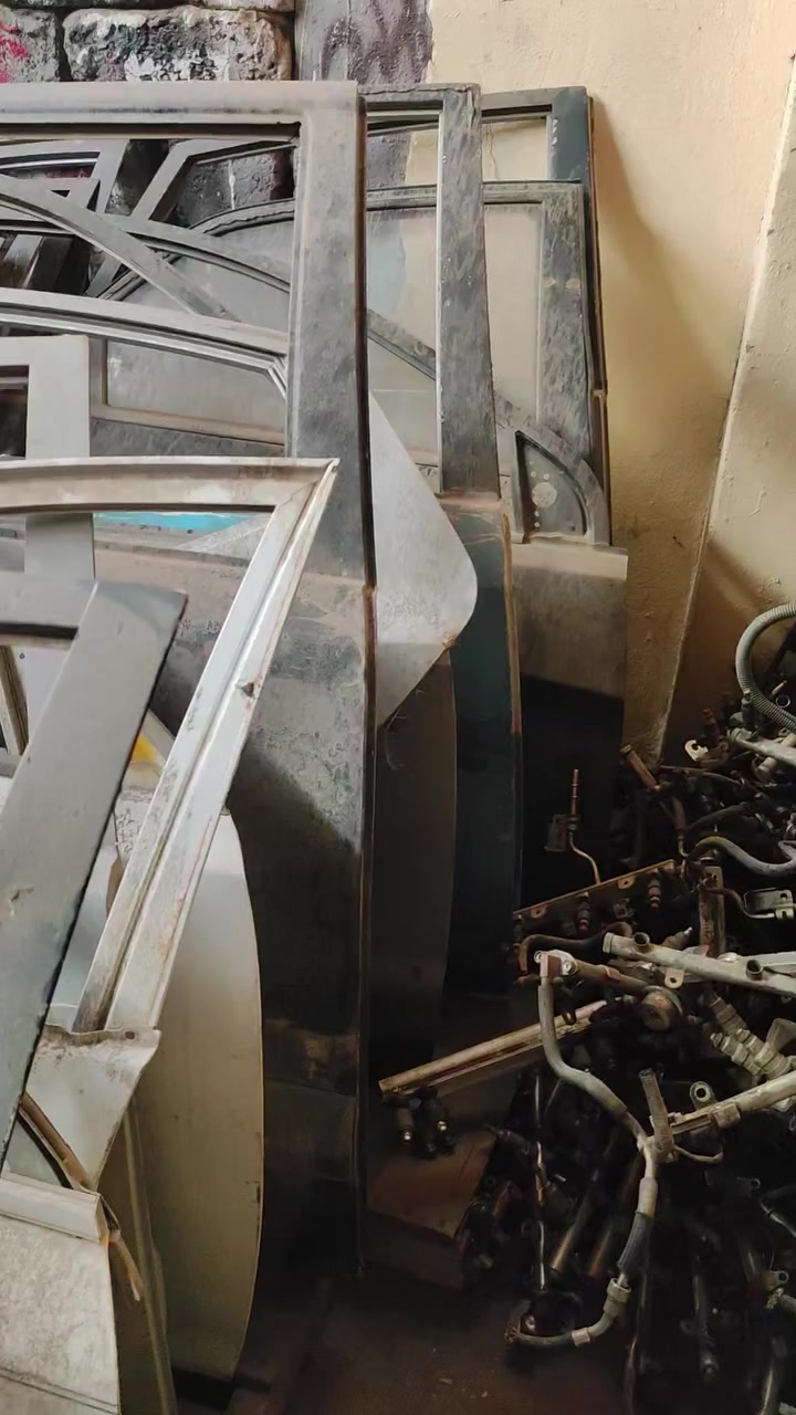 ابواب كوري مشكل 
سعر القطعة 15الف العدد 88ابيع كل الكمية
للاستفسار الاتصال على الرقم التالي
***********واتساب
يوجد لدينا توصيل كافة المحافظات
