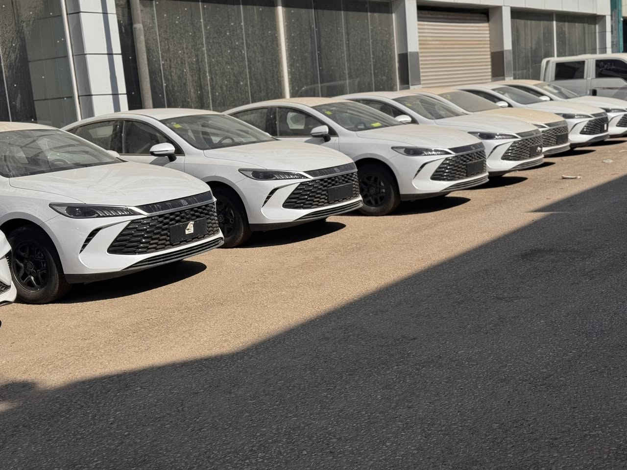 بي واي دي كن بلص لون ابيض  2025
(داخل ابيض )⚠️((مع جميع الملحقات))⚠️
18.250  مليون دينار⚠️صااافي

***********☎️

📍بابل الحلة بداية شارع 80
