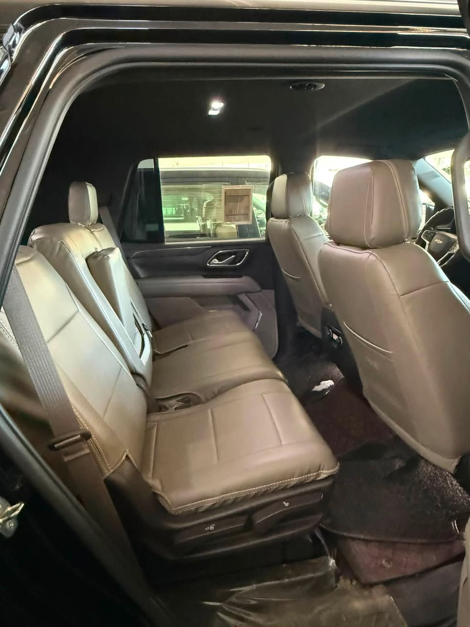 تاهو 2023 LS خليجيه بيها بارد باب السايق سياره كلش حلوه و نضيفه ماشيه 85 للتواصل و الاستفسار اتصل على الرقم ***********
