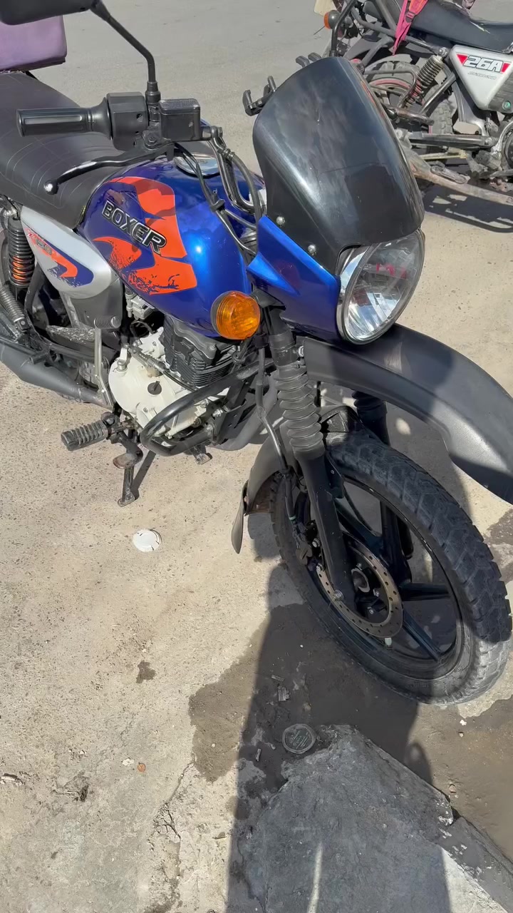 سلام علكم. شباب بوكسرلبيع  مديل 23نازله بل 24رقم بغداد تحويل ثاني يوم مليونين 300العنوان بغداد***********
