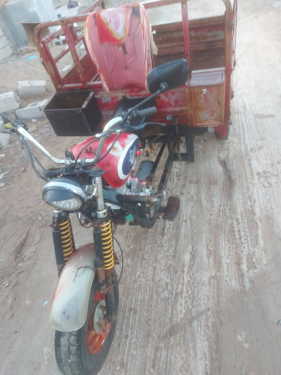 ستوته دايوان ٢٠١٣ محرك ام تي ار جديد شرط ما مفتوح كاملة سلف هندر كهربائيات كل شغال السعر ٥٠٠ 
ديالى الخالص 
***********
