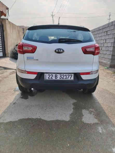 سلام عليكم
سبورتج موديل 2013 خليجي مكفوله من تبديل وصبغ بيه بس بارد بصيط السونار موجود  ويه الصور  موصفات السياره نص فول  راقم اربيل بسمي  السياره ماشيه 134 حالين محرك 2000 دوش  السياره جديده ما متعوبه  

تخم تايرات جديد تبريد ثلج (ادور مروس بسياره سبعه راكب  )
***********)***********
