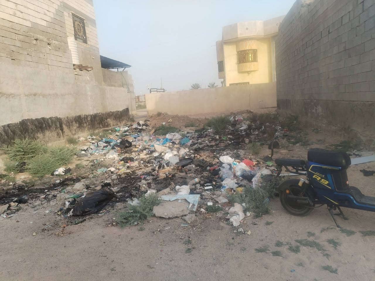 سلام عليكم قطعه للبيع جزيره نهر القبي يبعد عن الشارع ١٥٠ متر للتواصل ***********
