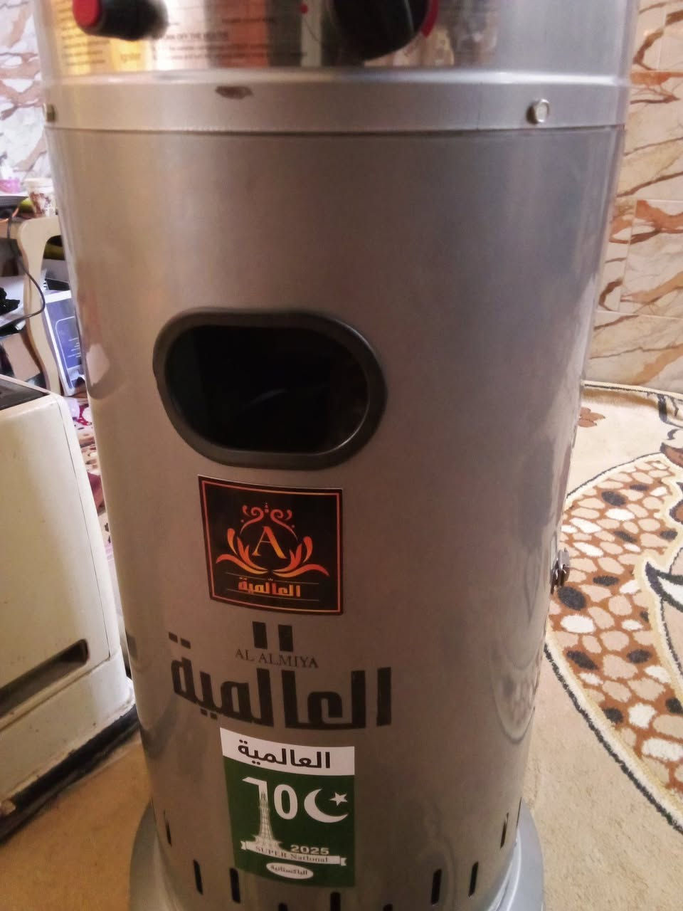 السلام عليكم..صوبه غازيه ضخمه استعمال قليل يحتاجوهه اكثر شي المطاعم والكوفيات والمضايف ماخذه ب 300 ورايده ب 200 وبيه مجال للاستفسار واتساب ***********
