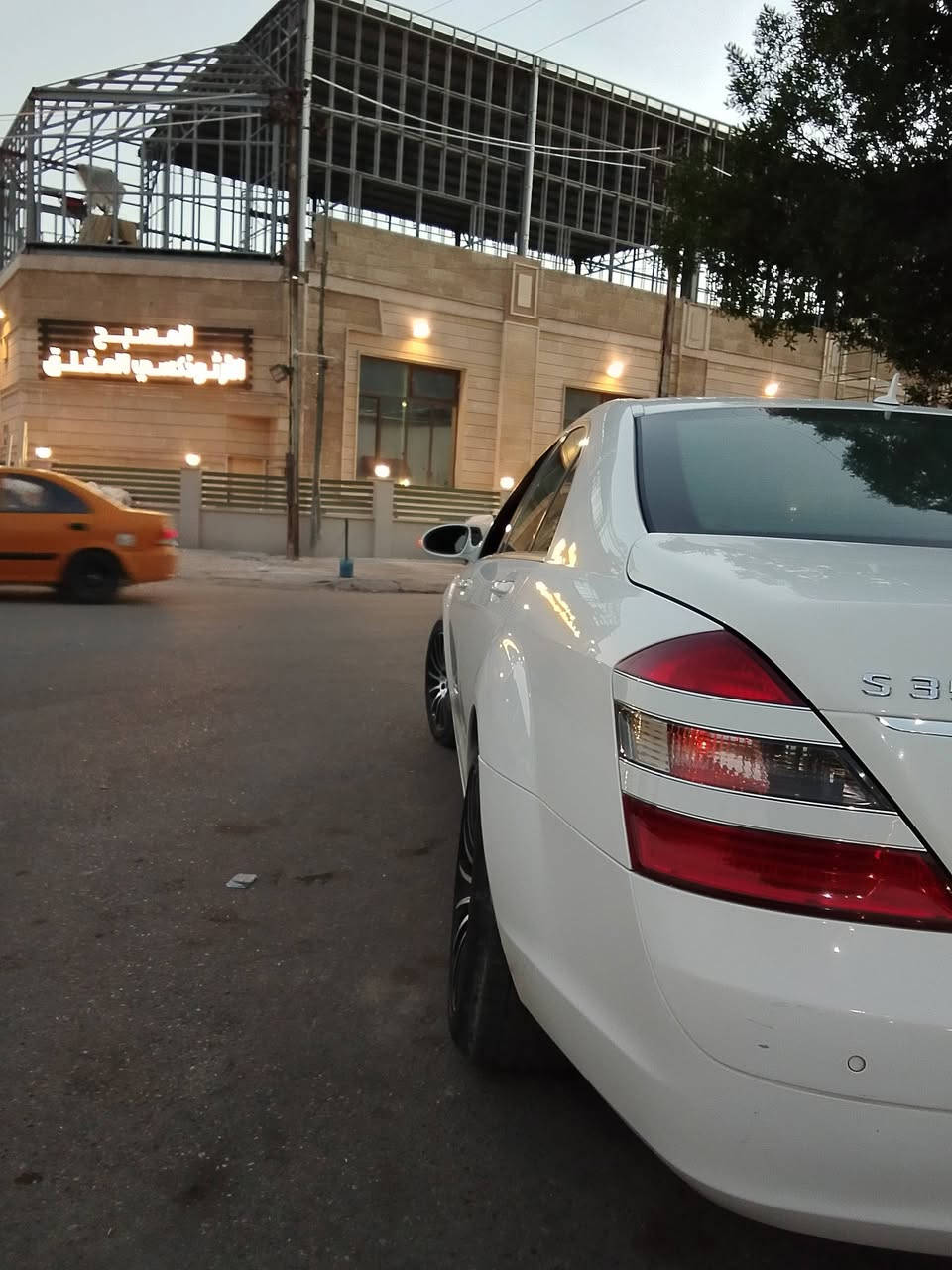 يالله مارسدس 2006 S350 وارد يابان
للبيع او مراوس حسب قناعه

مكفول كفاله عامه ماعده خشم جاملع طخه كلش صغيره معدل على بارد 

بدون دواخل 

سياره فول مواصفات واحد ع واحد كشنات جلد تدفئه تبريد تبريد ثلج مشاءلله تخم تايرات جدد جوبلاسات مسلحه درع مو عاديه شاشه تحكمات سترين ثلث قطع تبريد ثلث انضمه قياده رادارات كامره حساسات بصمه السياره مري شفط دشبول جلد وصاج ويلاه جدد رياضي تحويل ثاني يوم محرك 3 ونص V6 كير تعليك سلايت روف  لايت زينون أوتوماتيكيا السعر 190 وبيها مجال شي قليل  مكان السيارة بغداد الكراده داخل مقابيل شارع الاورزدي

الرقم واتساب فقط 

*********** واتساب فقط
