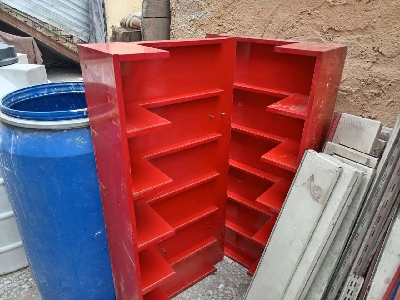 غراض للبيع رفوف قطعتين 30 جداري مع ملحقاتهن وخانات كرزات ورفوف بي بي سي بسعر مناسب بما يرضي الله اتصل 
***********
