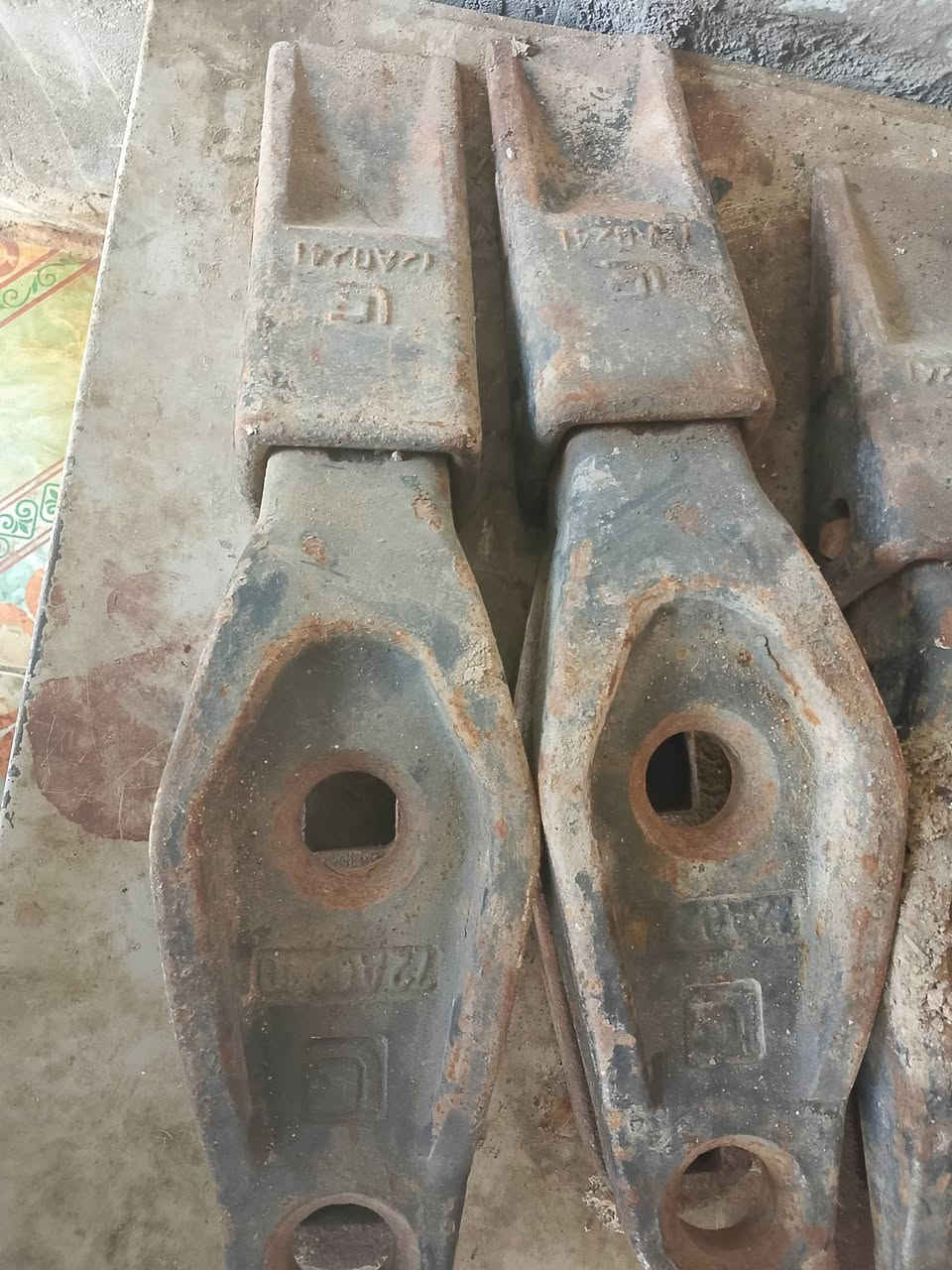 سنون شفل صيني جدد حجم 85 سعر225 الف***********
