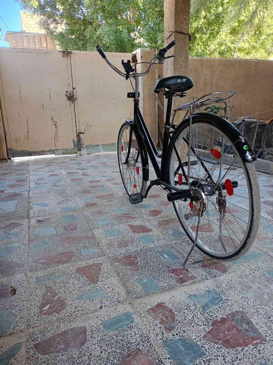 بايسكل للبيع الحجم 27/ سعر 60مكاني ديالى  بعقوبه***********
