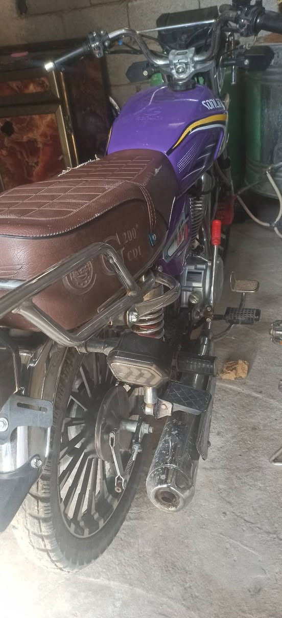 لبيع موديل 24 شكل 25 جديده مابيه أي نقص مكاني ابو غريب سعره 680بيه مجال ***********
