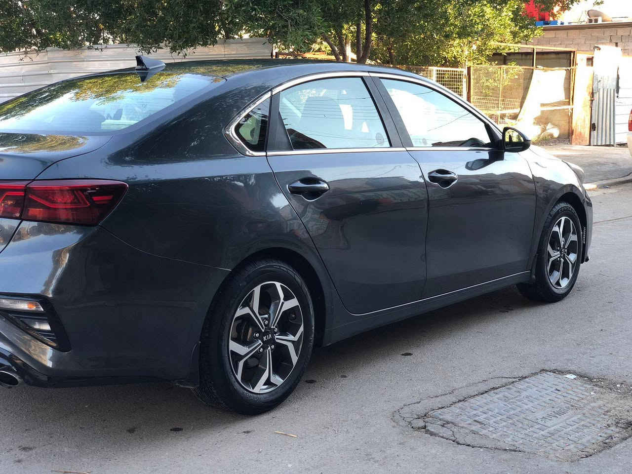 سلام عليكم كيا فورتي وراد امريكي موديل 19 مكينه 2000 دوش فول مواصفات فتحه كشن كهرباء حادثها باب وجاملغ فقط بدون دواخل سونار مرفق بالمنشور تدفئه كشنات  تبريد خير من الله صدر خلفي امامي وضع الشركه تخم تاير جديد رقم بغداد بسمي تحويل ثاني يوم السعر120 مكاني بغداد الحسينيه رقمي ***********
