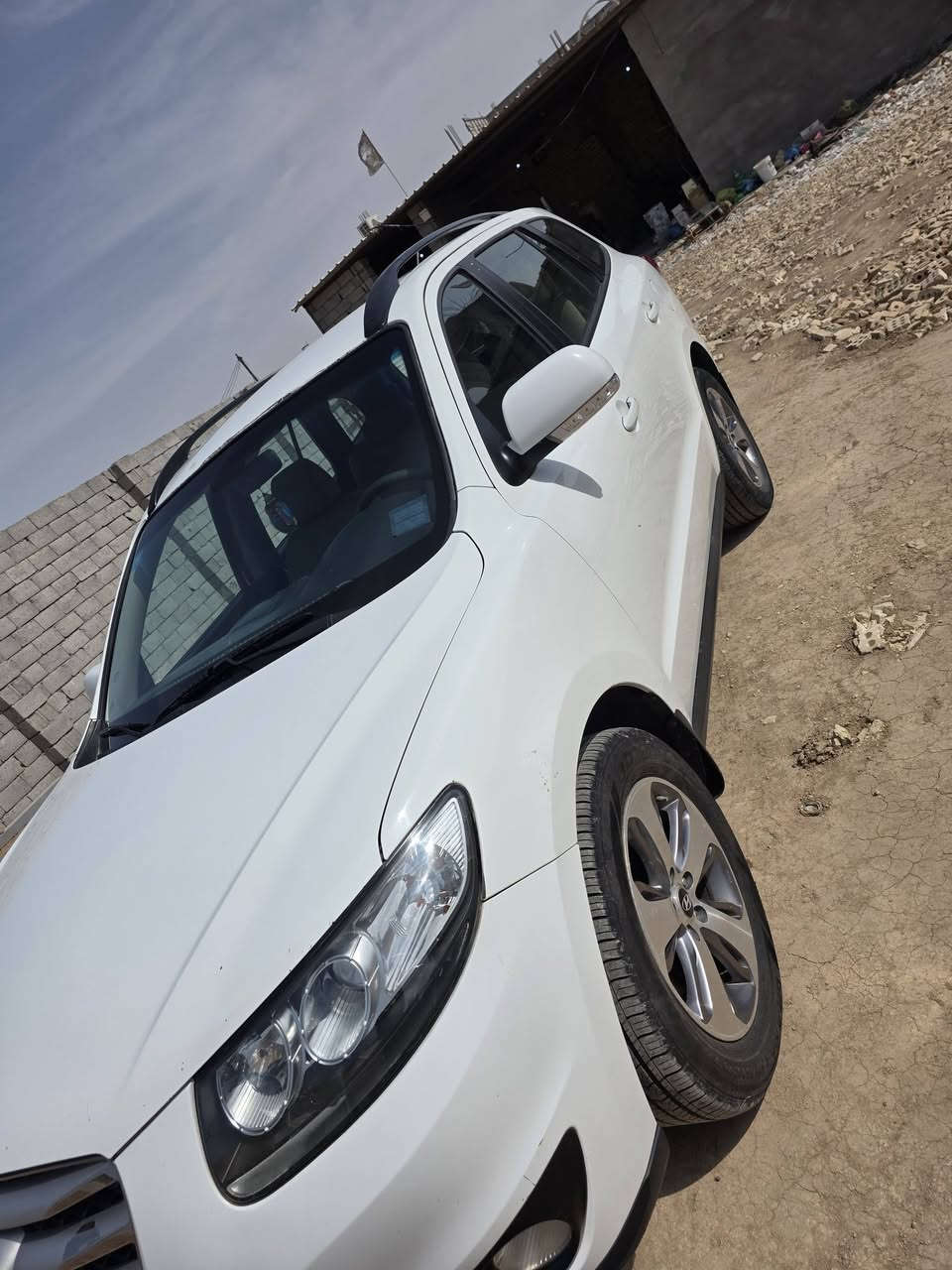 سنتافيا  للبيع موديل ٢٠١٢ الشركه العامه للسيارات محرك ٦ سلندر والباقي موضح بالصور ***********///الموقع بغداد النهروان تقاطع الخنساء السعر ١٥٥ ورقه
