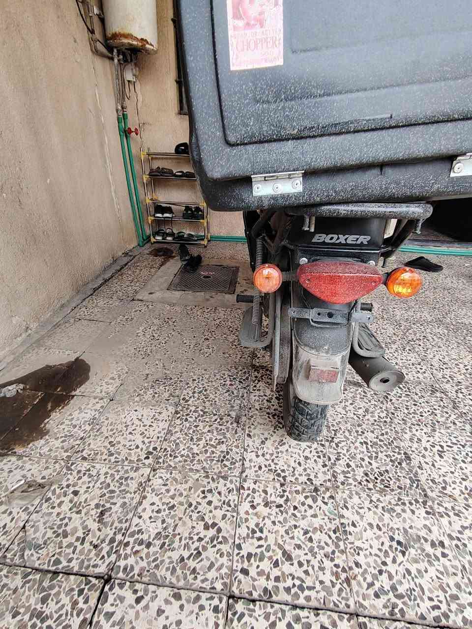 السلام عليكم بوكسر موديل 22 دراجه مكفوله كير مكينه دراجه خير من الله تجي تأخذه المكينه خرسه كله شغال كهربائيات كيجات دراجه خير من الله سعرهه مليون و100 وبيهه مجال حك الجيه و وياهه صندوك و خوذه و كلج هديه لان شتريت سياره بعد و هاذه رقمي ***********
