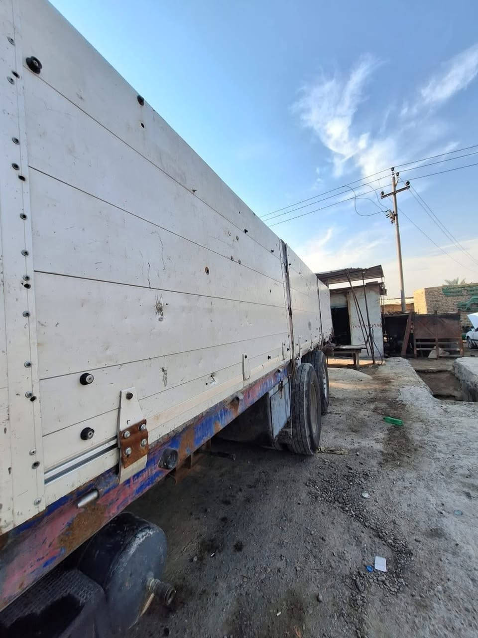 بدي المنيوم للبيع
السعر 20ورقه وبي مجال

***********
***********
