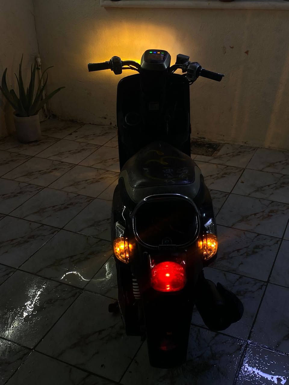 بولسي مسطره نوزل بلاديه
صار اسبوع طالعه من الحاويه اي نقص مابيها عده الشاشه فقط 
للاستفسار ***********
