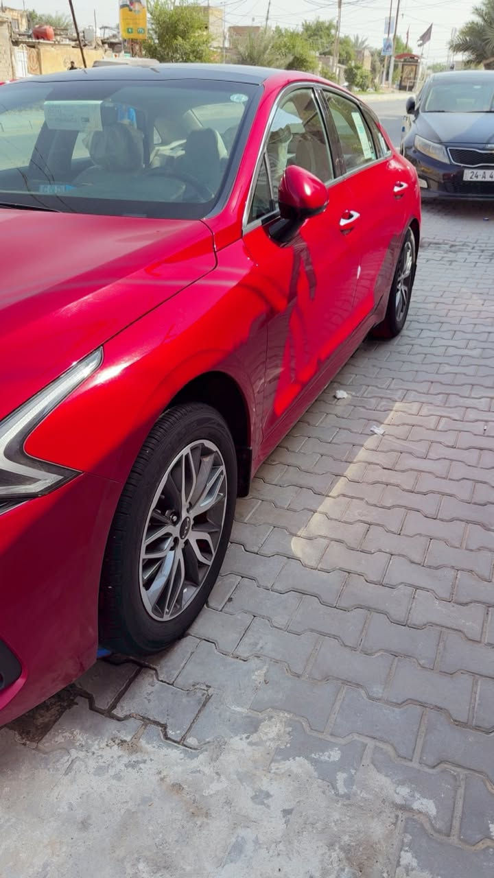 السلام عليكم رمضان كريم k52023مكفوله كفاله عامه وجديده ماشيه 63الف فول موصفات للخير السعر205$وبيها مجال ***********مكاني كربلاء شرط برغي مامفتوح بسياره كله شركه
