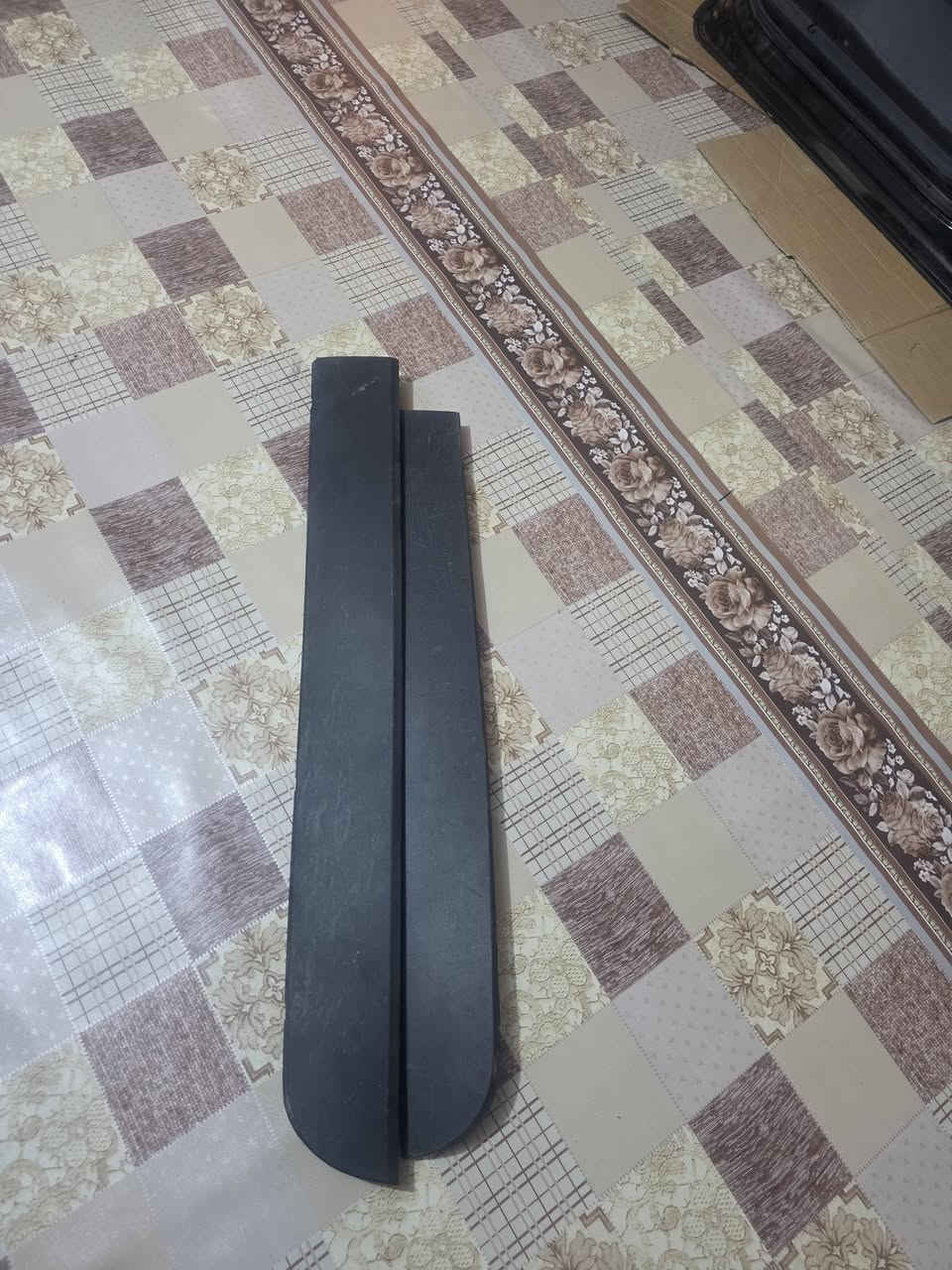 من رخصة مدير الكروب
ابواب ترفرس موديل 25
مكان النجف دور هنديه 
حجز ***********محمد الربيعي
