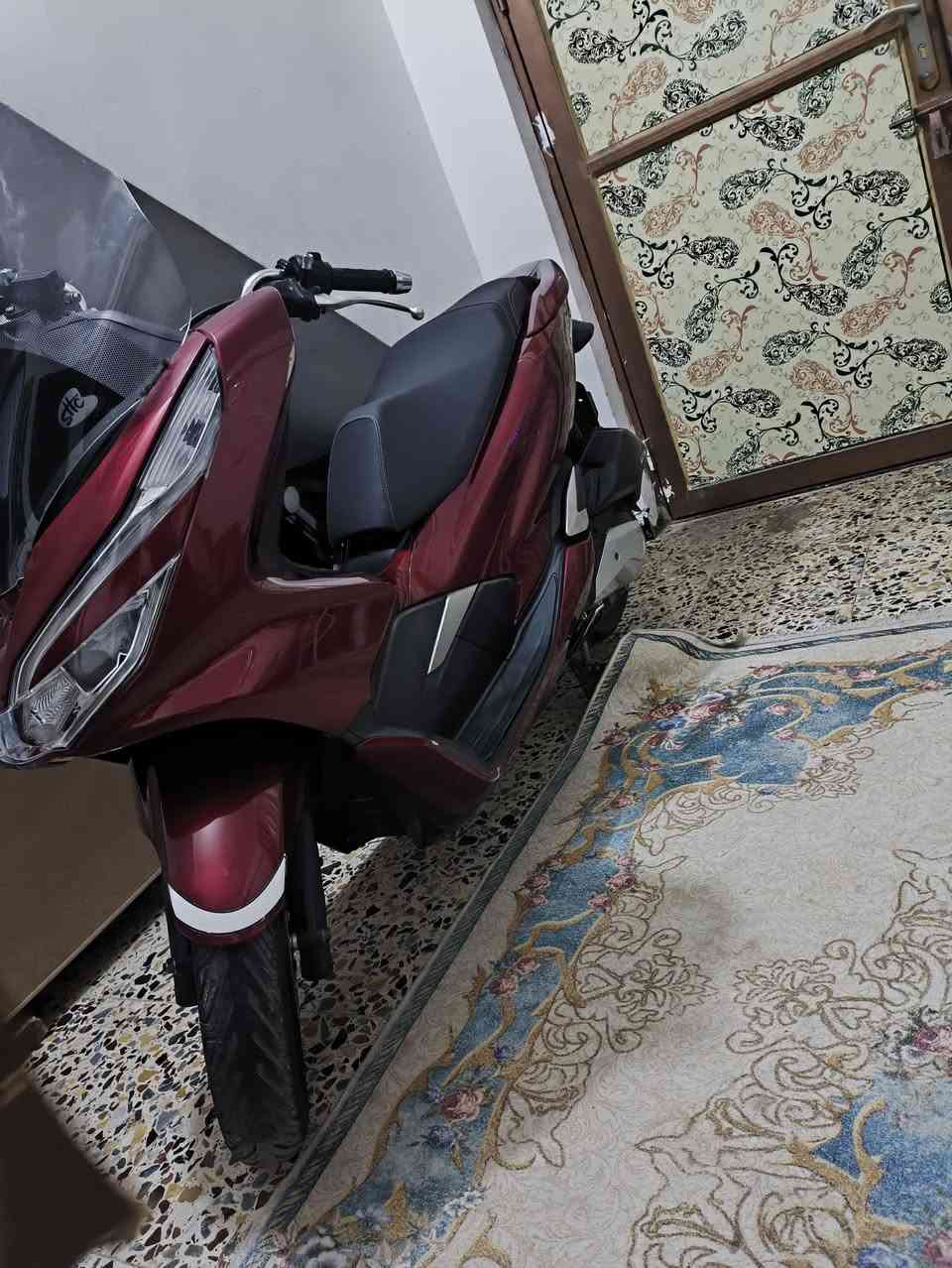 السلام عليكم للبيع PcX ياباني jf كفاله عامه من كلشي دراجه بلجيس حساس ازدحام استان حساس كهربائيات كامله كلشي مكفول  على أيدي بيهه وصل معرض ***********
