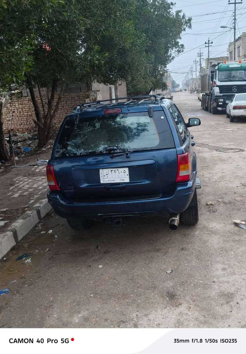 البيع مديل ٢٠٠٠ محور ففيتي جديد مكفوله محرك جديد كير جديد رقم بغداد حداده حلو تخم مصبوغه جمالية سعر ٥٥ رقم *********** رجان المو شراي اليخابرني
