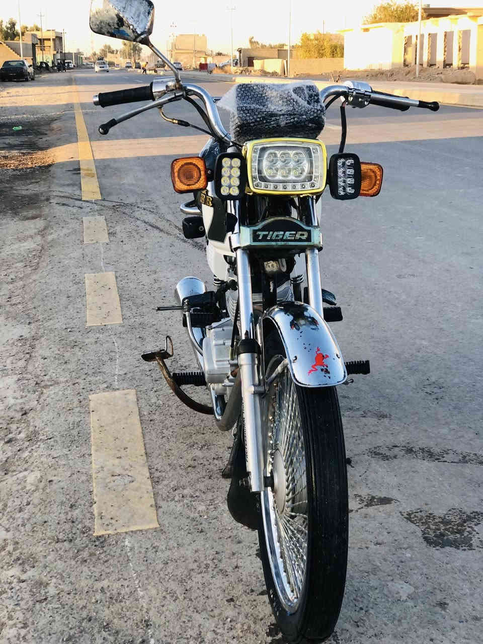 اقرة المنشور قبل ما تخابر ومو شراي لا تكسر بحلال العالم 

   السلام عليكم تايكر موديل 20محرك ما مفتوح نشاط فول شرط يرفع او ثاني كهربايات كلو شغال دشبول جديد جاملغ جديد سكن جديد جاملغ خلفي جديد قبق زنجيل جديد نص غراضو كلو جدد موطور علة اخر حباية المكان الشركاط الساحل الايسر اسديرة وسطى التواصل خاص او واتساب او اتصال ***********
السعر 400وبي مجال ويرهم مراوس
